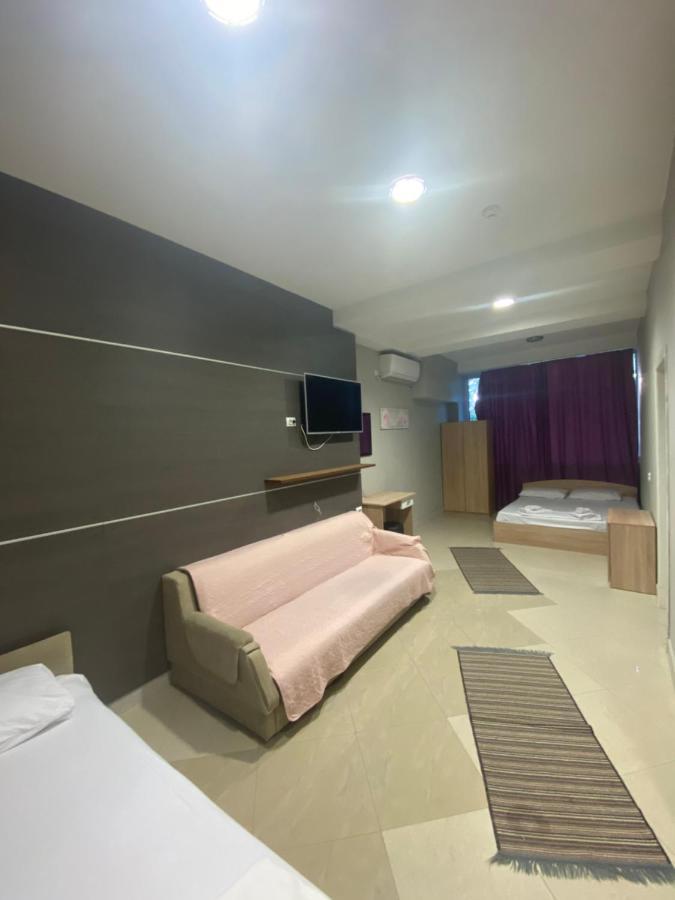Fama Aparthotel Escópia Exterior foto